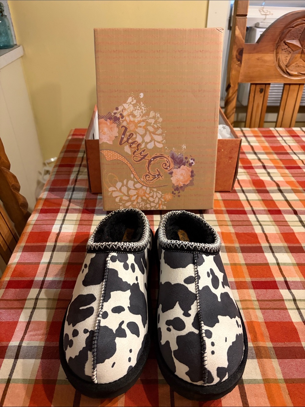 Very G Cow Print mules (Sparks) size 9 women’s